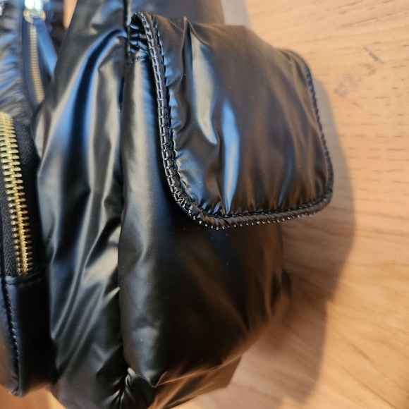 JUICY COUTURE BLACK NYLON TIMELESS HOBO BAG - SHOULDER BAG - EUC - Picture 8 of 12